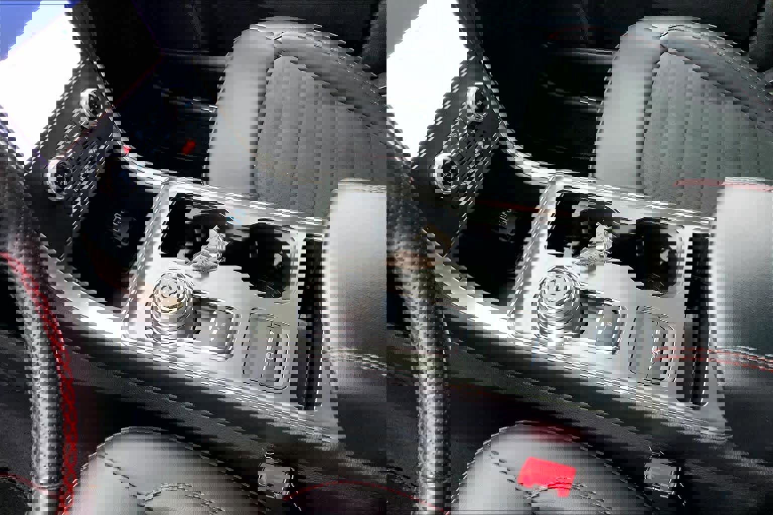 Certified 2024 Ford Edge ST-Line image 16