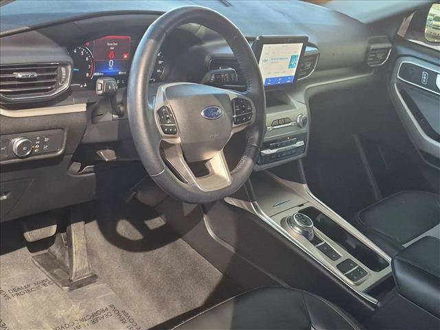 Certified 2022 Ford Explorer XLT w/ Equipment Group 202A RWD image 10
