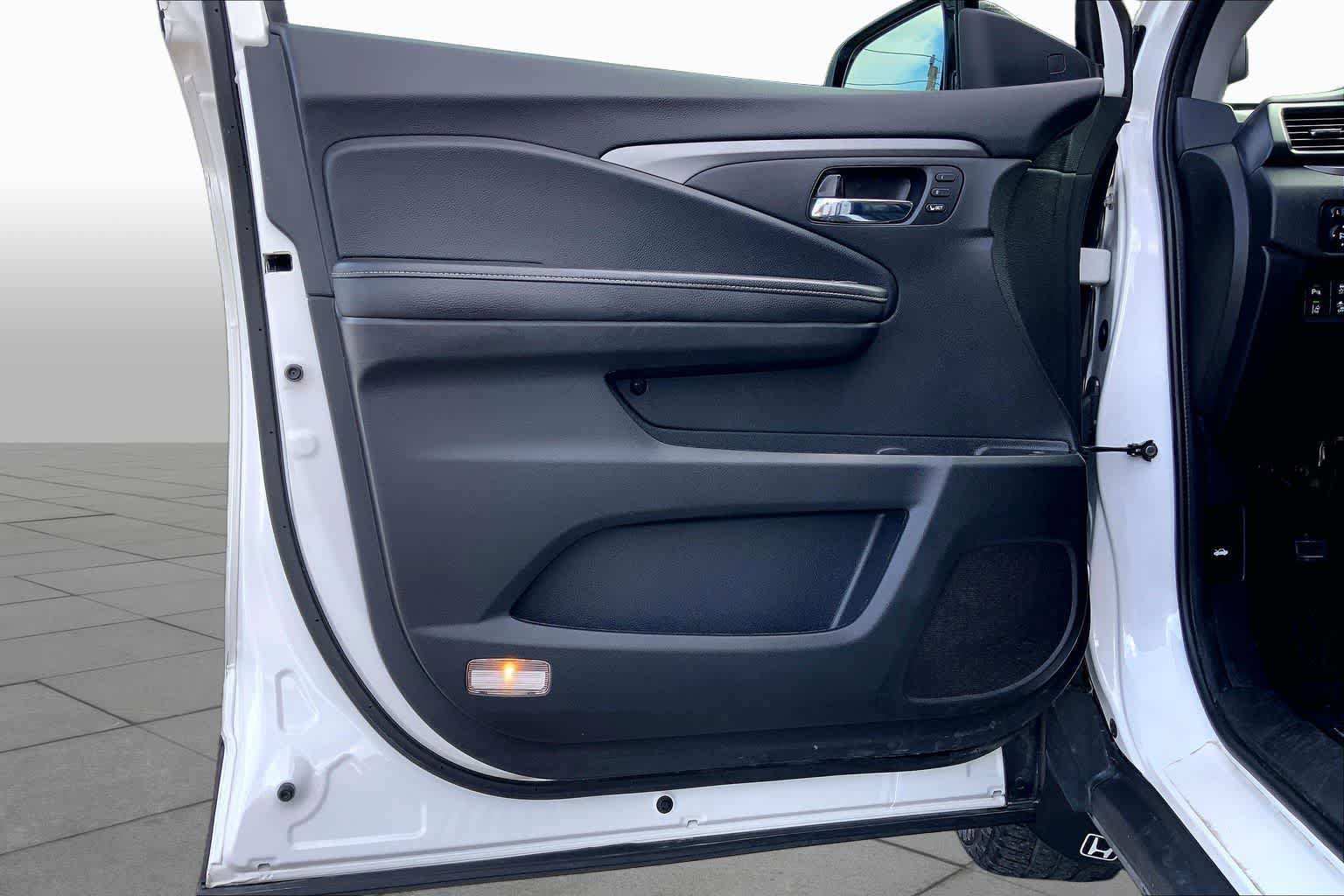 Used 2023 Honda Ridgeline RTL-E image 22