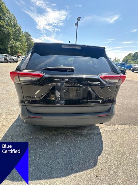 Used 2022 Toyota RAV4 XLE Premium FWD image 4