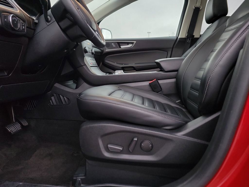 Certified 2020 Ford Edge SEL w/ Convenience Package image 17