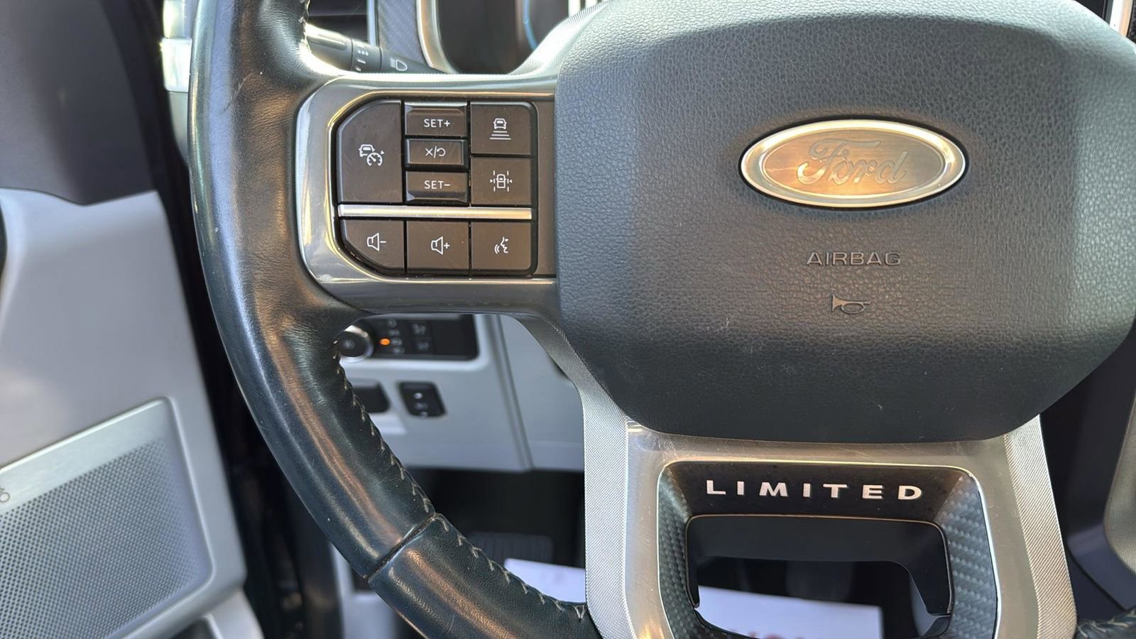 Certified 2022 Ford F150 Limited AWD/4WD image 17
