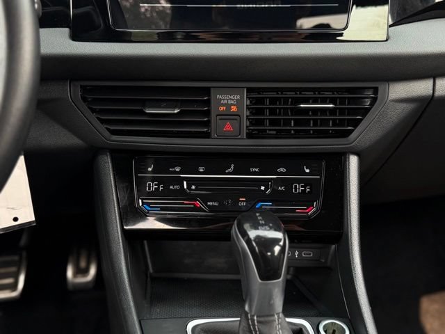 Used 2025 Volkswagen Jetta Sport FWD image 19