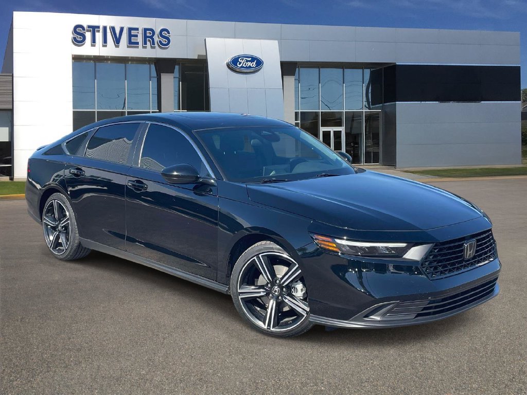 Used 2025 Honda Accord Sport