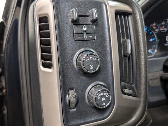 Used 2018 GMC Sierra 2500 Denali w/ Duramax Plus Package AWD/4WD image 10