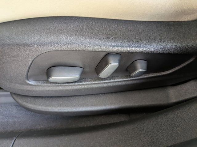 Used 2019 Cadillac XT5 Luxury image 20