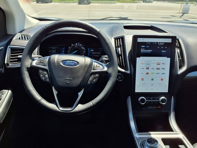 Certified 2024 Ford Edge SEL w/ Convenience Package AWD/4WD image 9
