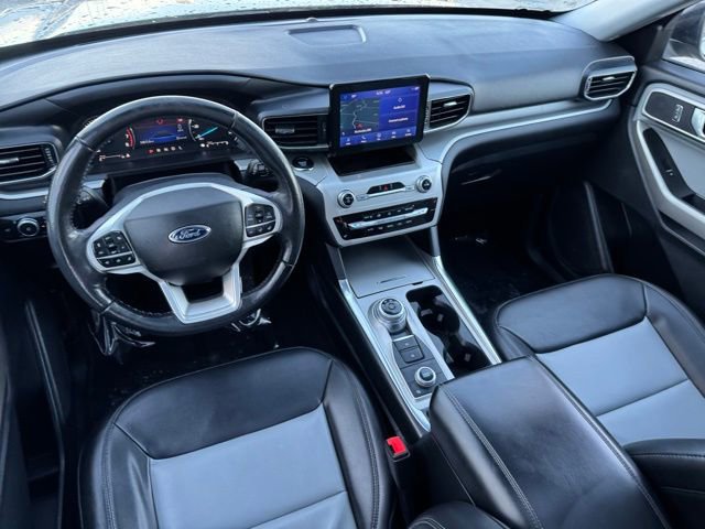 Certified 2022 Ford Explorer XLT w/ Equipment Group 202A AWD/4WD image 10