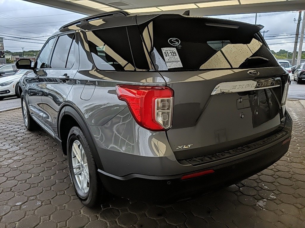 Certified 2023 Ford Explorer XLT image 5