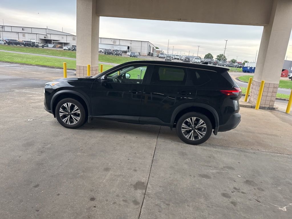 Used 2022 Nissan Rogue SV FWD image 10