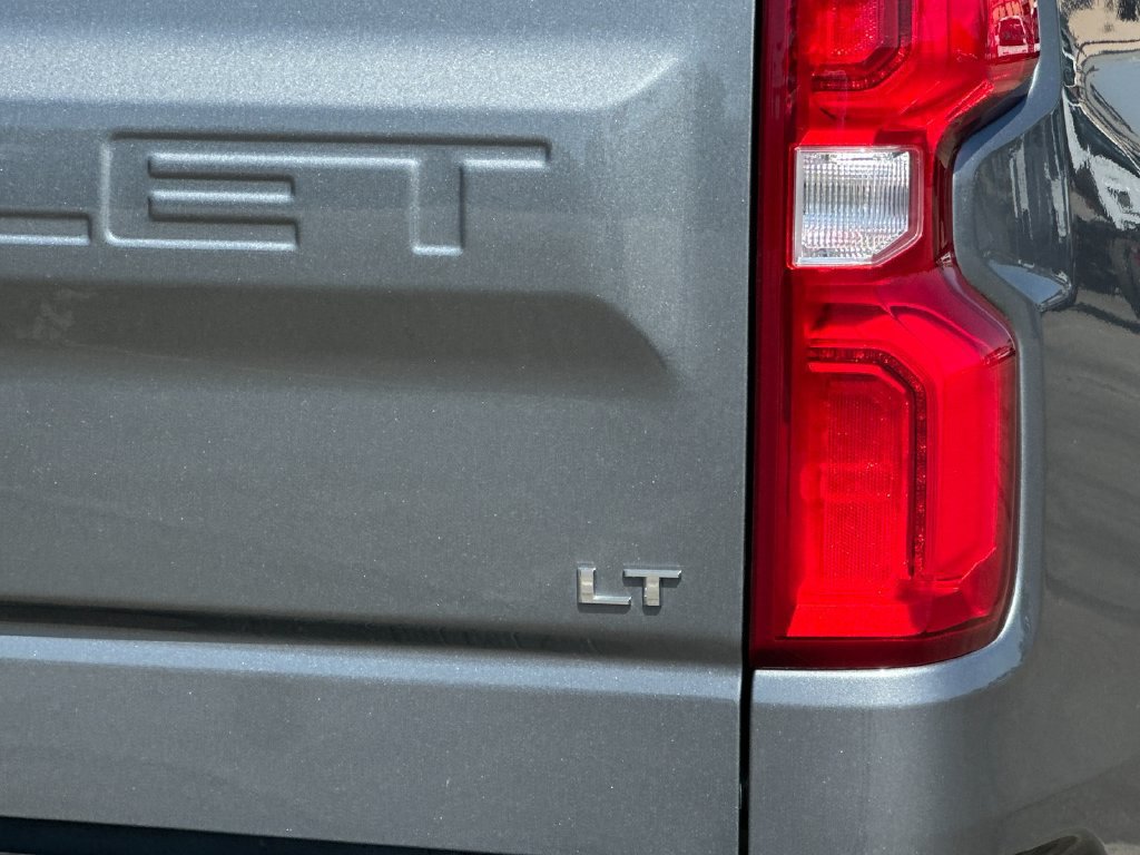 Used 2021 Chevrolet Silverado 1500 LT Trail Boss w/ Convenience Package II AWD/4WD image 24