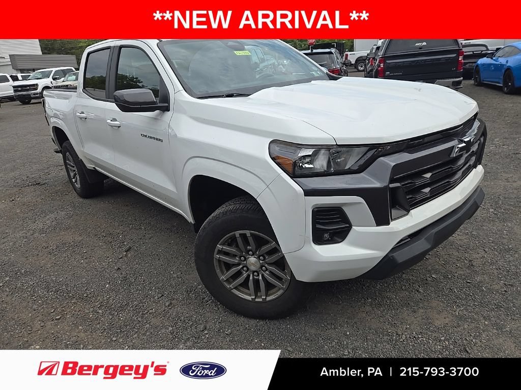 Used 2023 Chevrolet Colorado LT w/ LT Convenience Package II AWD/4WD image 1