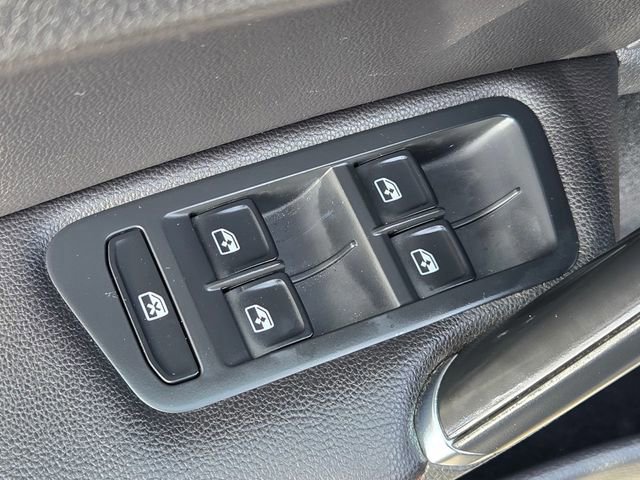 Used 2020 Volkswagen GTI SE image 13