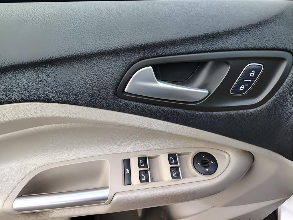 Certified 2019 Ford Escape SEL image 12