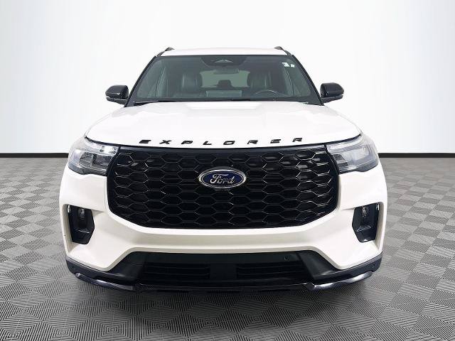 Certified 2025 Ford Explorer ST-Line w/ ST-Line Street Pack AWD/4WD image 2