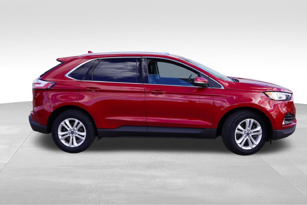 Certified 2020 Ford Edge SEL w/ Cold Weather Package AWD/4WD image 4