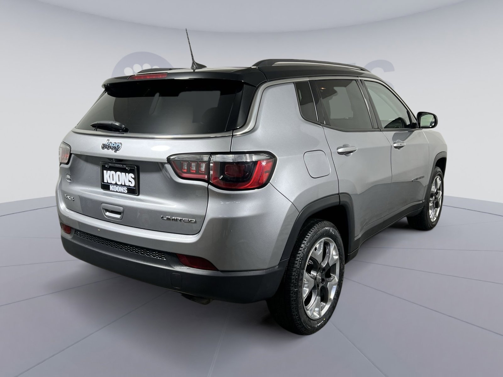 Used 2019 Jeep Compass Limited image 4