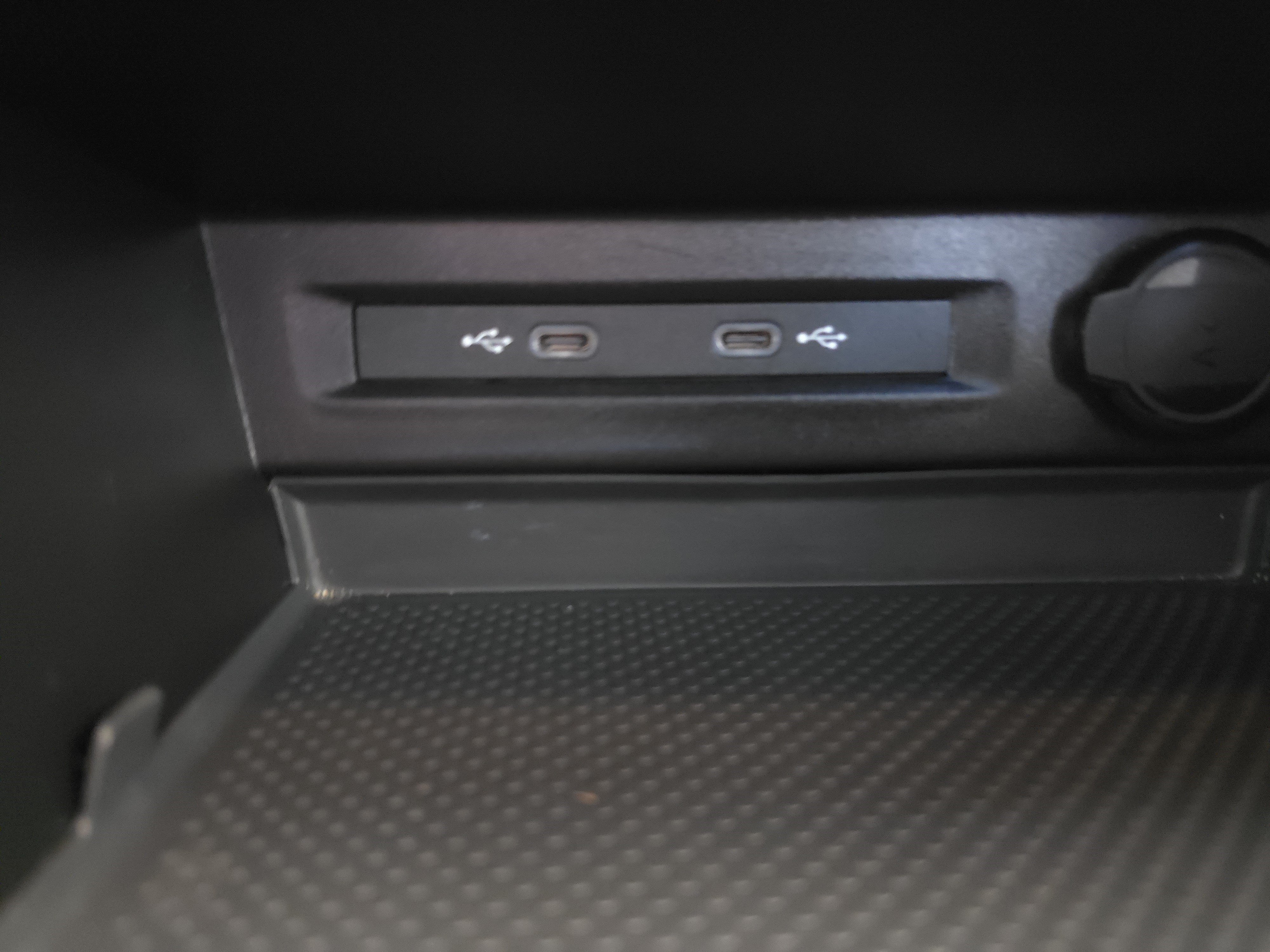 Used 2025 Volkswagen Taos S FWD image 20