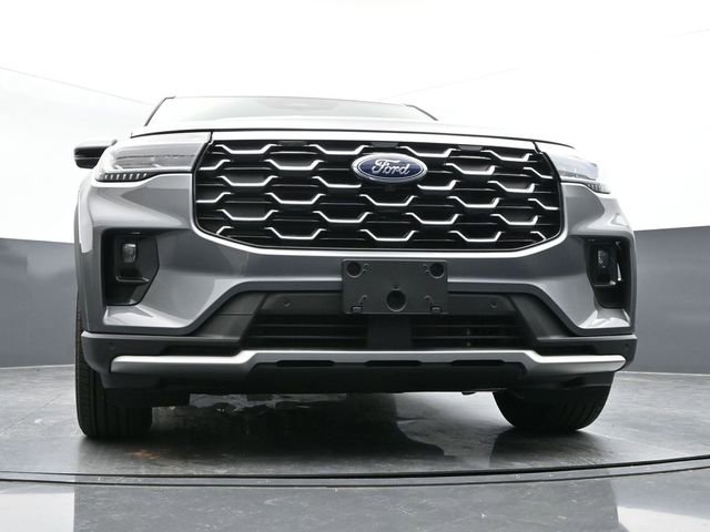 Certified 2025 Ford Explorer Platinum image 26