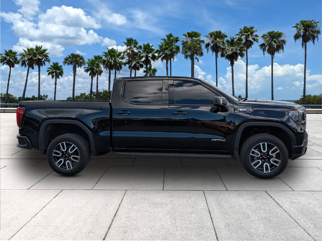 Used 2022 GMC Sierra 1500 AT4 w/ AT4 Premium Package AWD/4WD image 9
