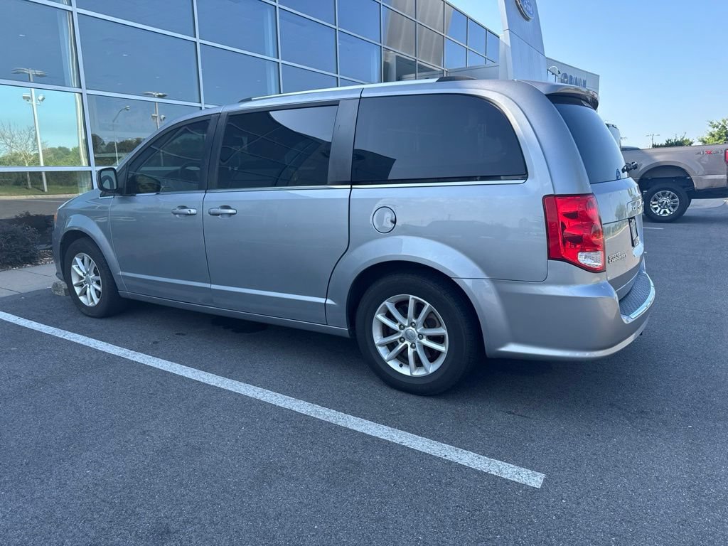 Used 2019 Dodge Grand Caravan SXT FWD image 2