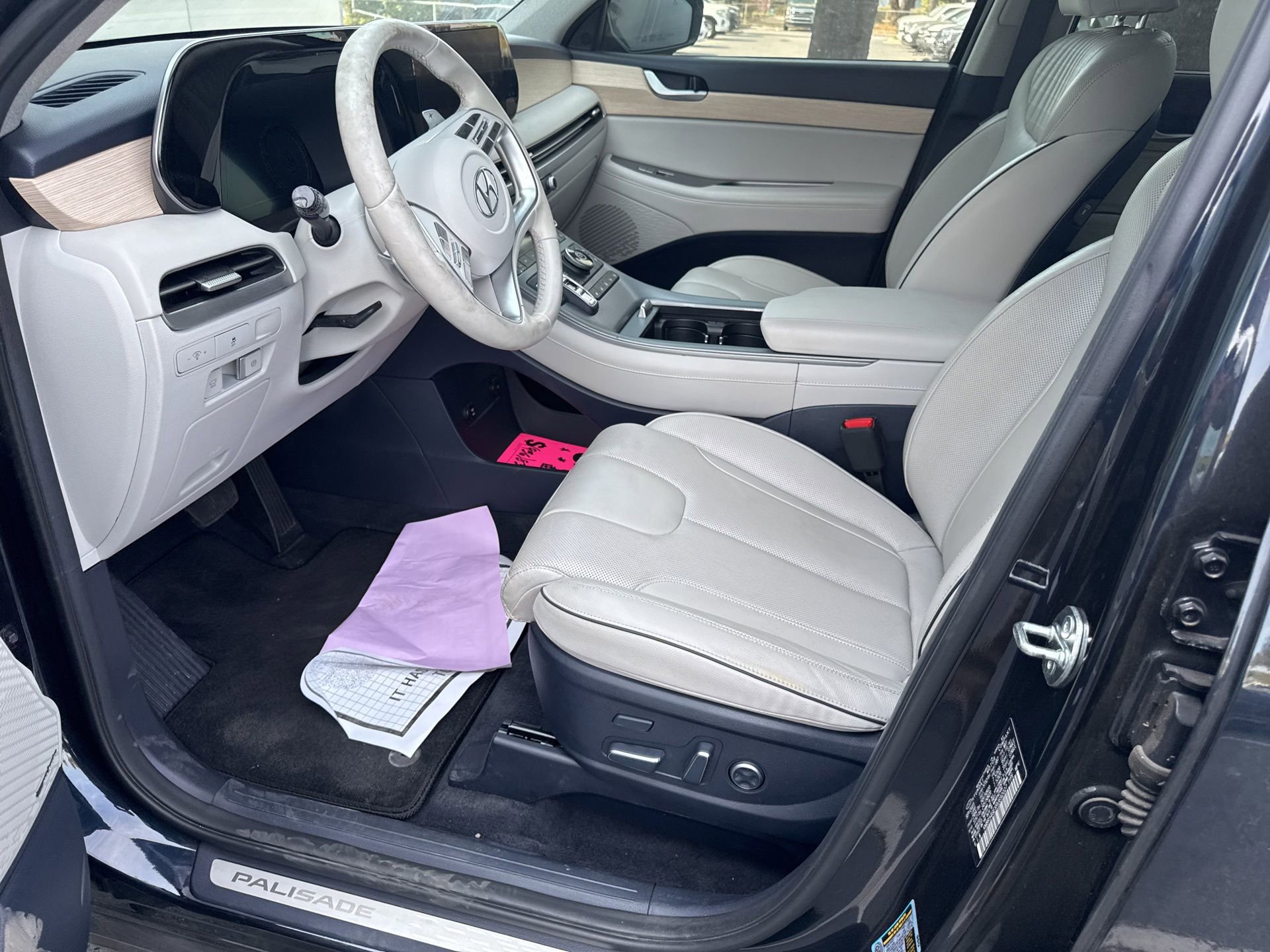 Used 2024 Hyundai Palisade Limited image 16