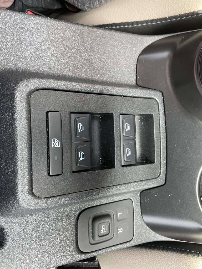 Certified 2024 Ford Bronco Wildtrak AWD/4WD image 16