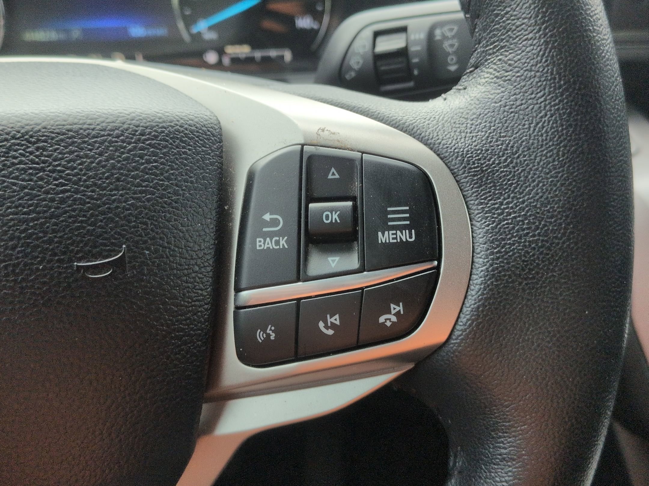 Certified 2024 Ford Explorer XLT AWD/4WD image 19