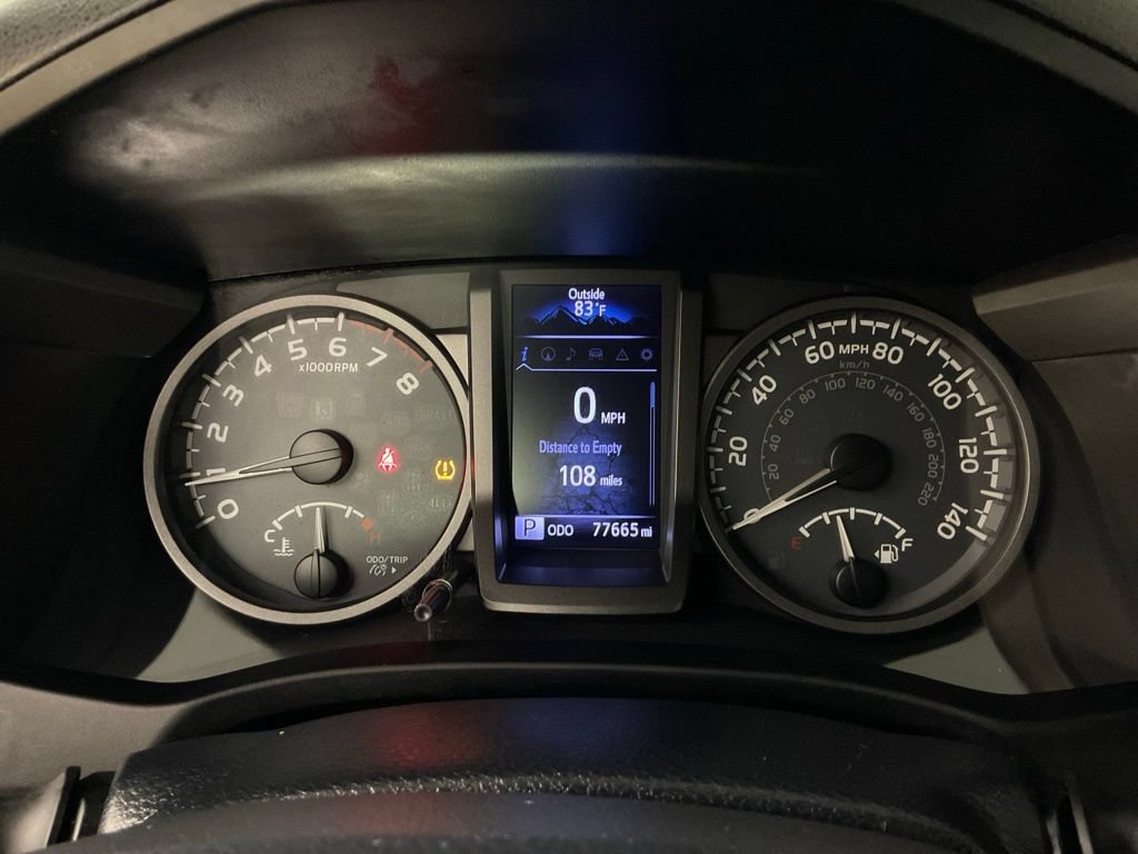 Used 2018 Toyota Tacoma 2WD Double Cab image 25