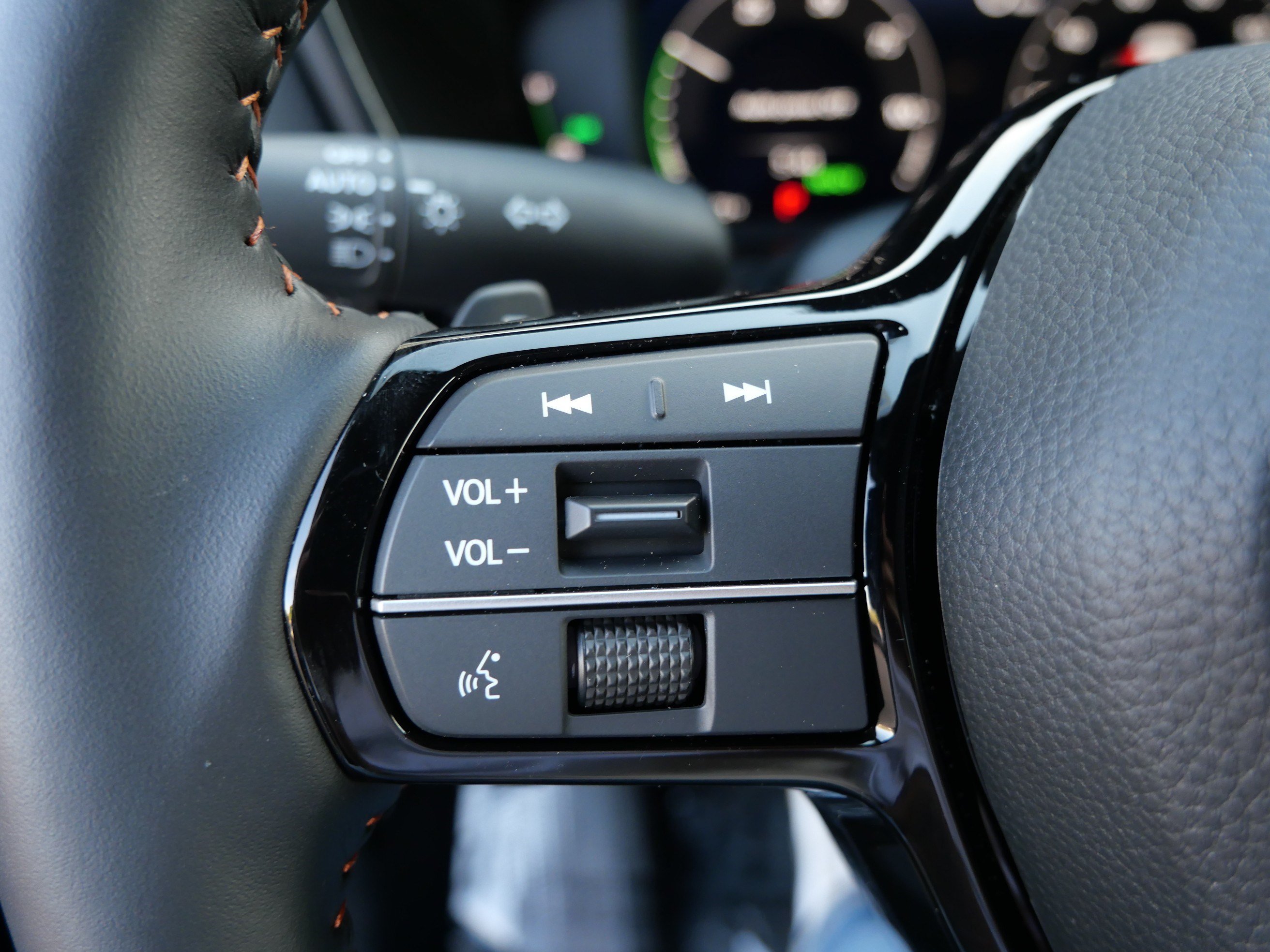 Used 2026 Honda CR-V Sport Touring image 28