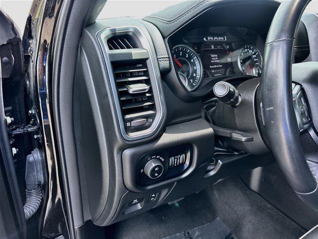 Used 2024 RAM 1500 Laramie AWD/4WD image 11