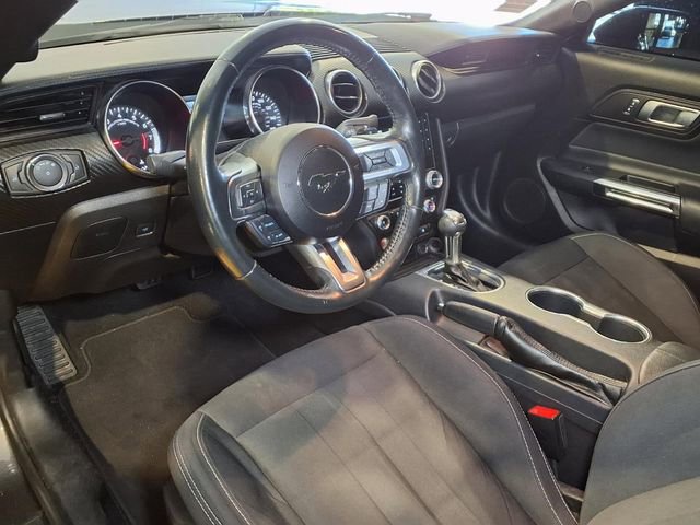 Certified 2020 Ford Mustang Coupe RWD image 4