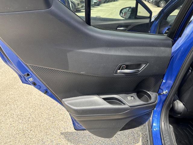 Used 2022 Toyota C-HR XLE FWD image 26
