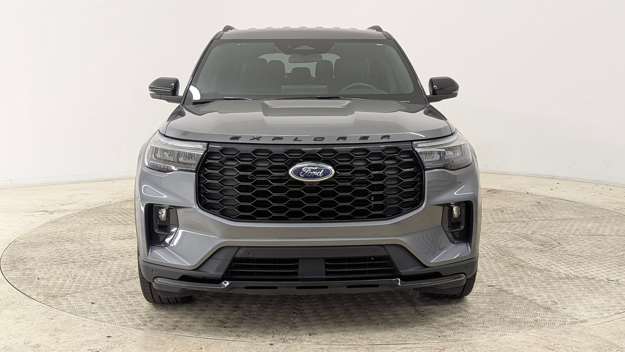 Certified 2025 Ford Explorer ST-Line w/ ST-Line Street Pack image 6