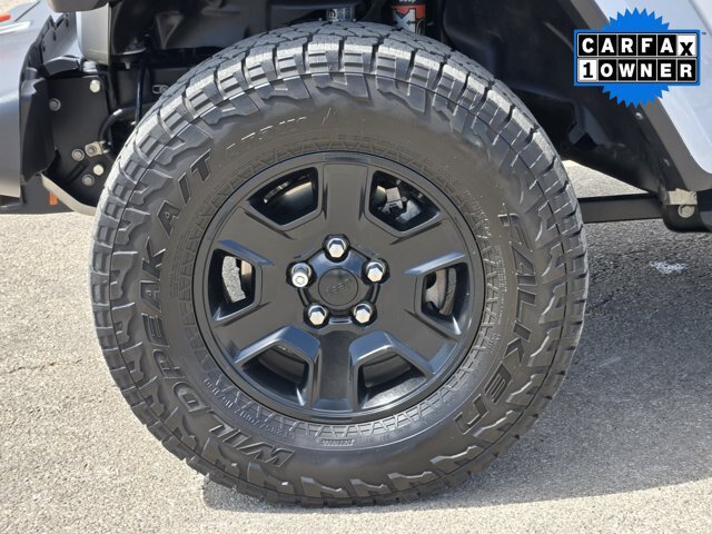 Used 2023 Jeep Gladiator Mojave w/ LED Lighting Group AWD/4WD image 10