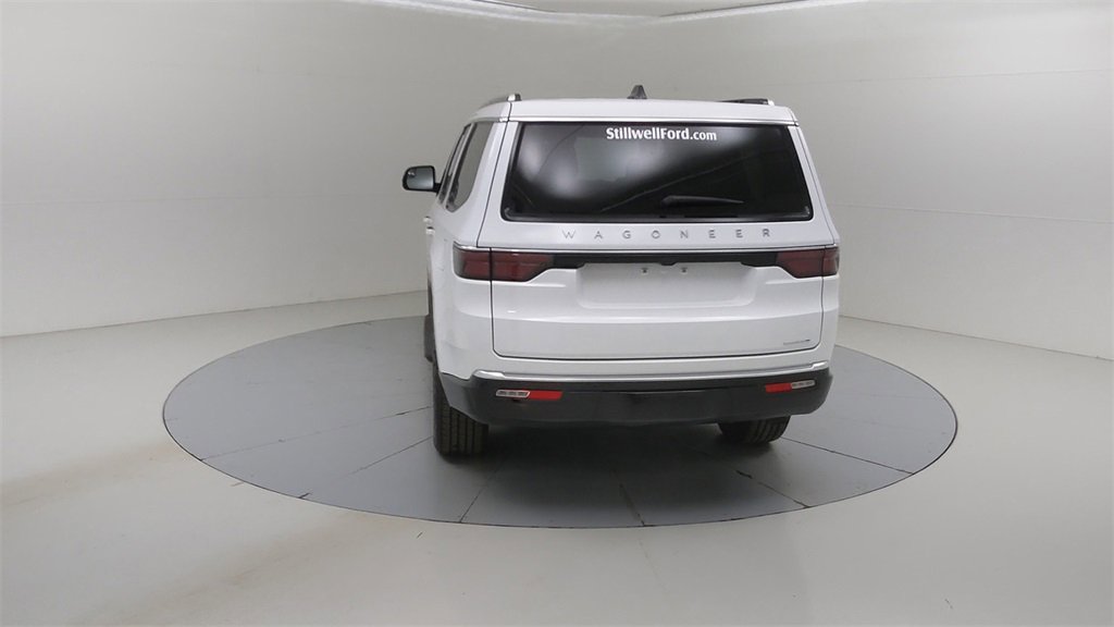 Used 2024 Jeep Wagoneer Series III image 17