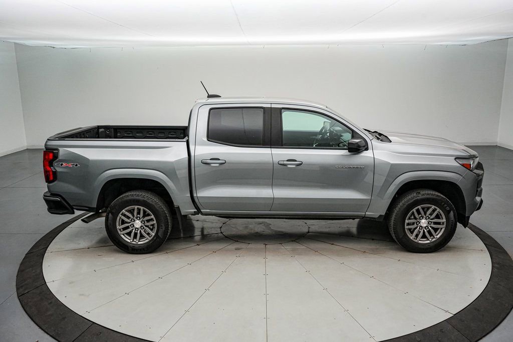 Used 2023 Chevrolet Colorado LT w/ LT Convenience Package II image 6