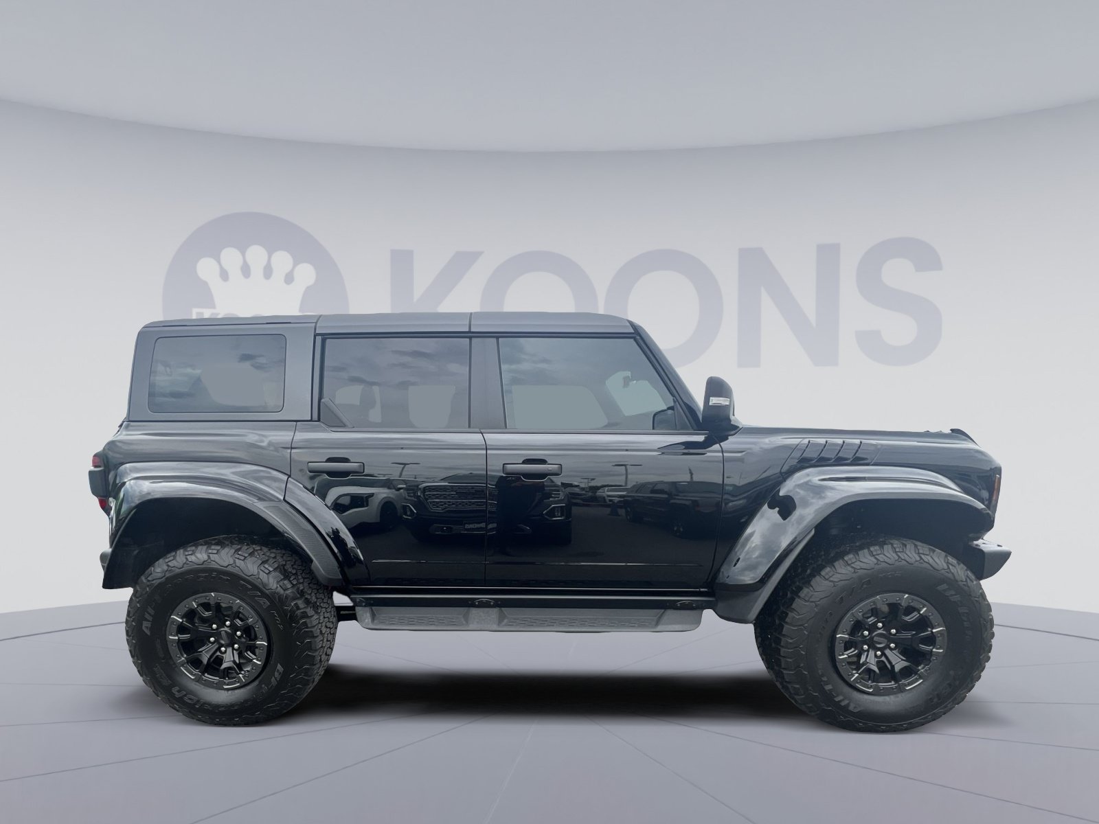 Certified 2024 Ford Bronco Raptor w/ Interior Carbon Fiber Pack 6 AWD/4WD image 12