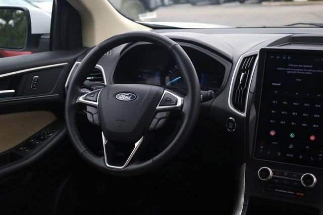 Certified 2024 Ford Edge SEL AWD/4WD image 23