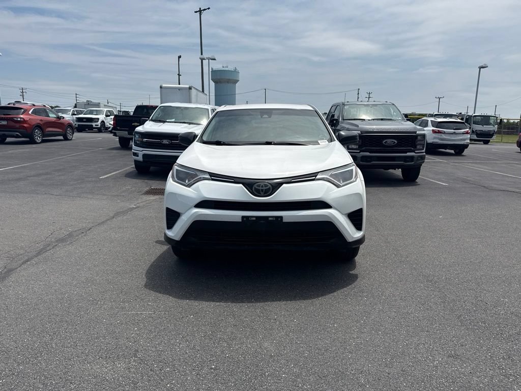 Used 2018 Toyota RAV4 LE w/ All Weather Liner Package AWD/4WD image 8