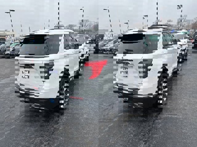 Certified 2023 Ford Explorer XLT w/ Equipment Group 202A image 3
