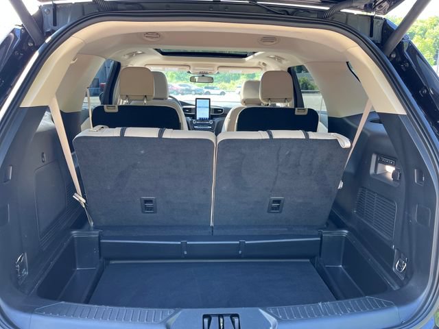 Certified 2023 Ford Explorer Limited w/ Limited Technology Package AWD/4WD image 16