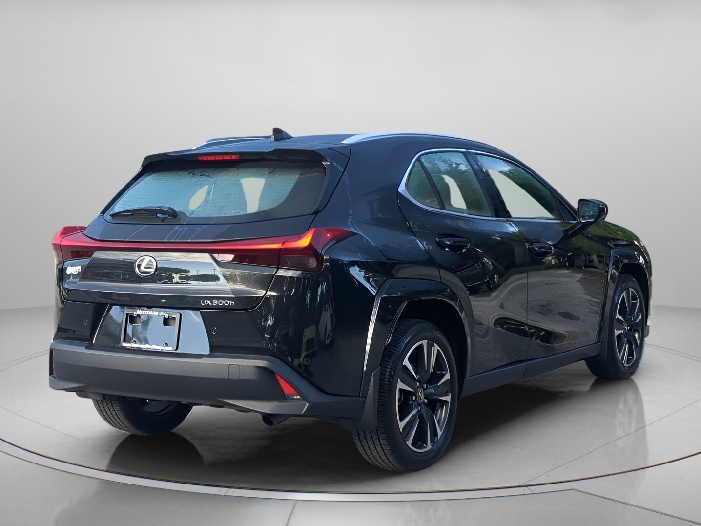 Used 2025 Lexus UX 300h FWD w/ Cold Area Package image 40