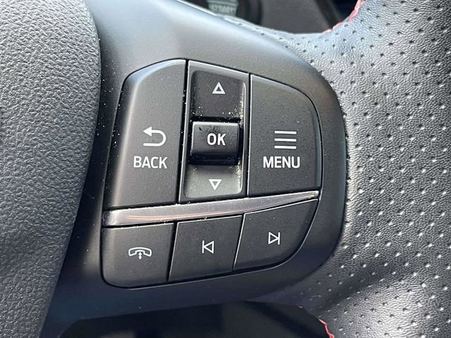 Certified 2025 Ford Escape ST-Line w/ Cold Weather Package image 23
