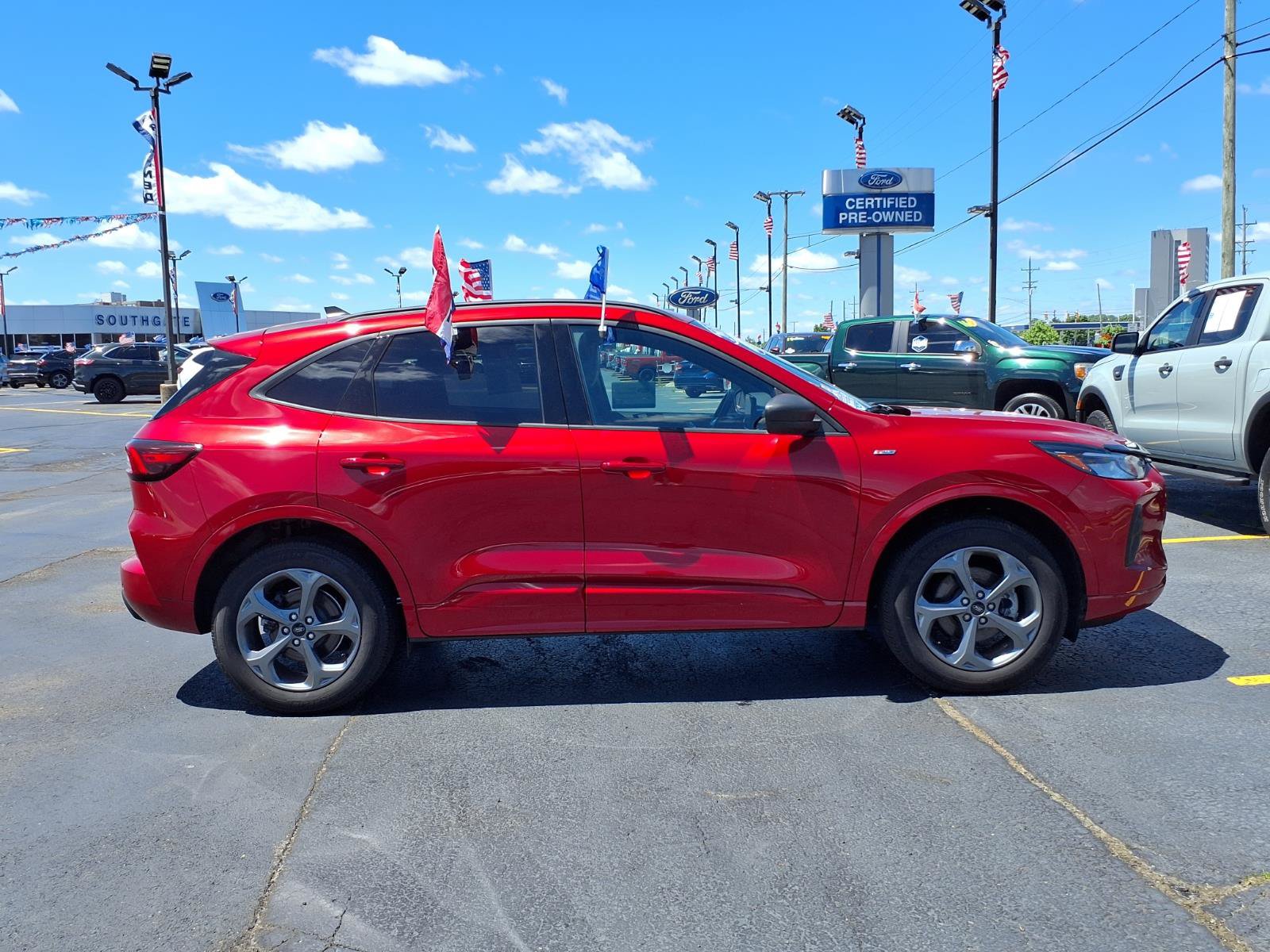 Certified 2024 Ford Escape ST-Line w/ Tech Pack #1 AWD/4WD image 24