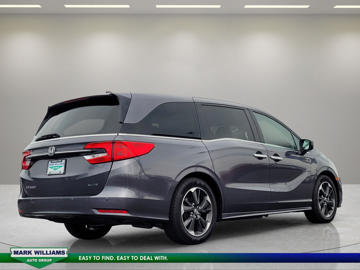 Used 2024 Honda Odyssey Elite image 4