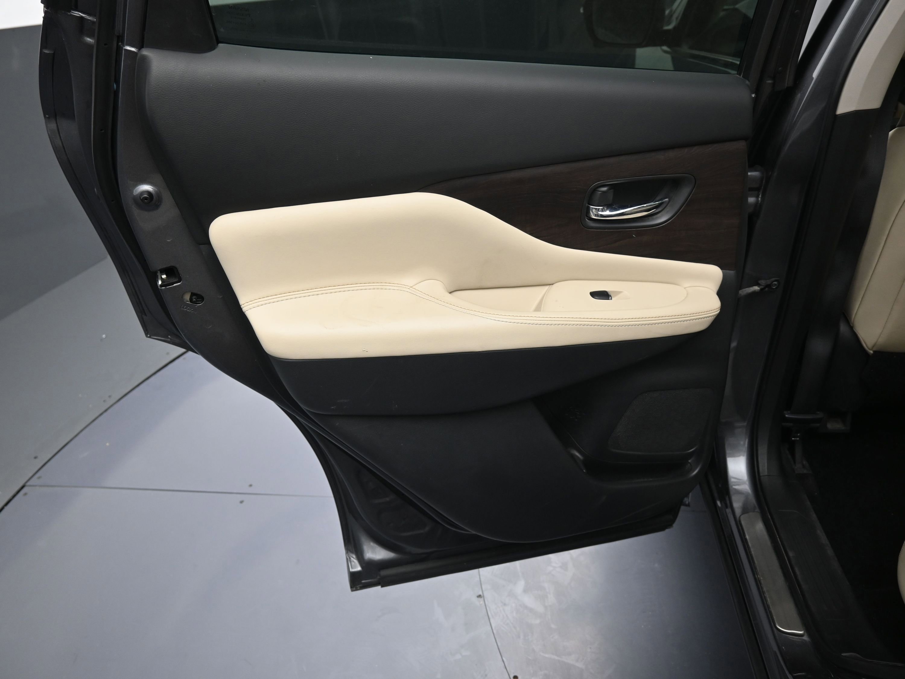 Used 2023 Nissan Murano Platinum w/ Cargo Package image 28