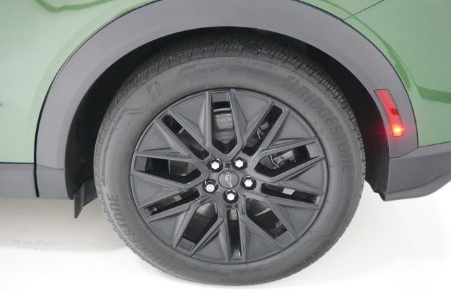 Certified 2025 Ford Mustang Mach-E Select RWD image 12