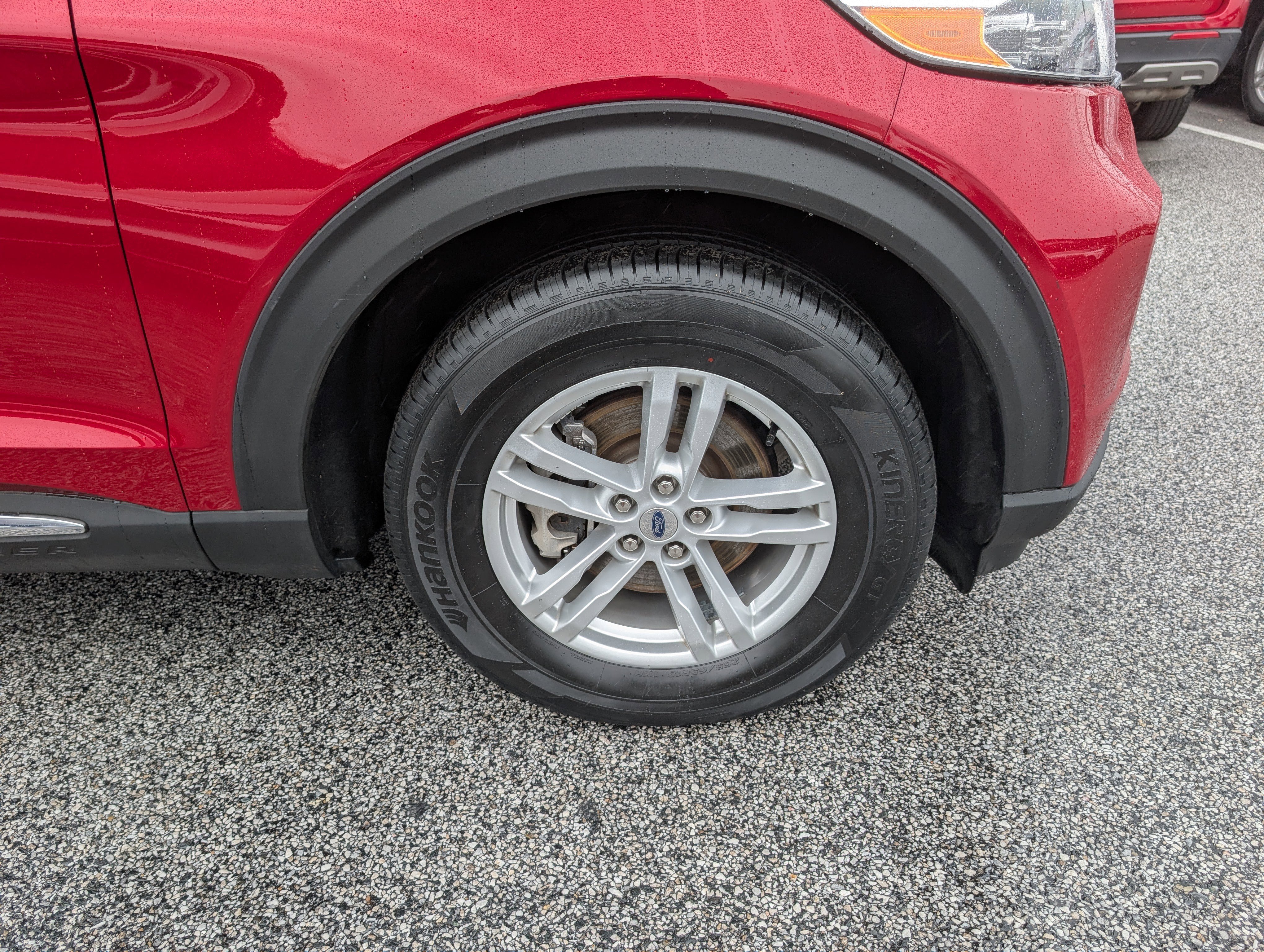 Certified 2022 Ford Explorer XLT w/ Equipment Group 202A image 11