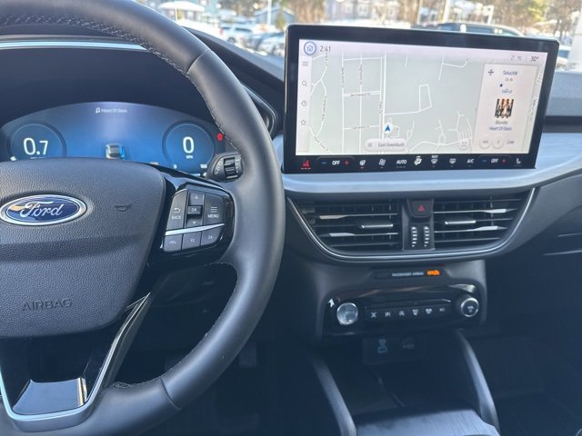 Certified 2023 Ford Escape Platinum w/ Premium Technology Package image 25